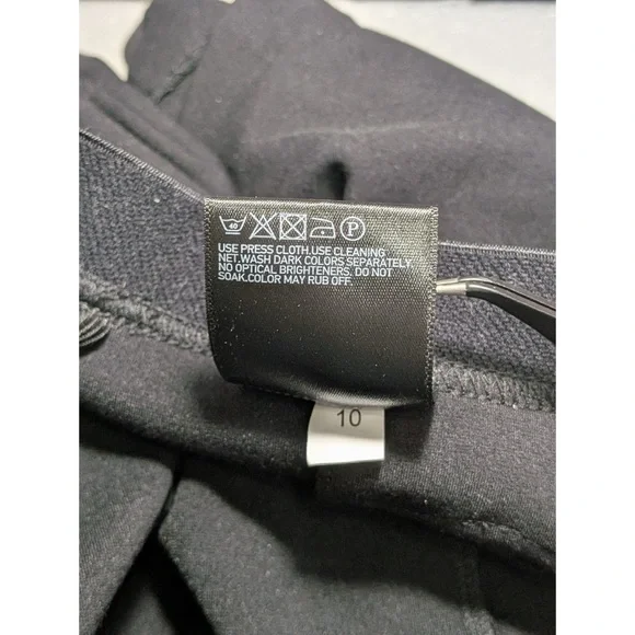 Uniqlo Black Pleated Midi Skirt - Picture 5 of 5